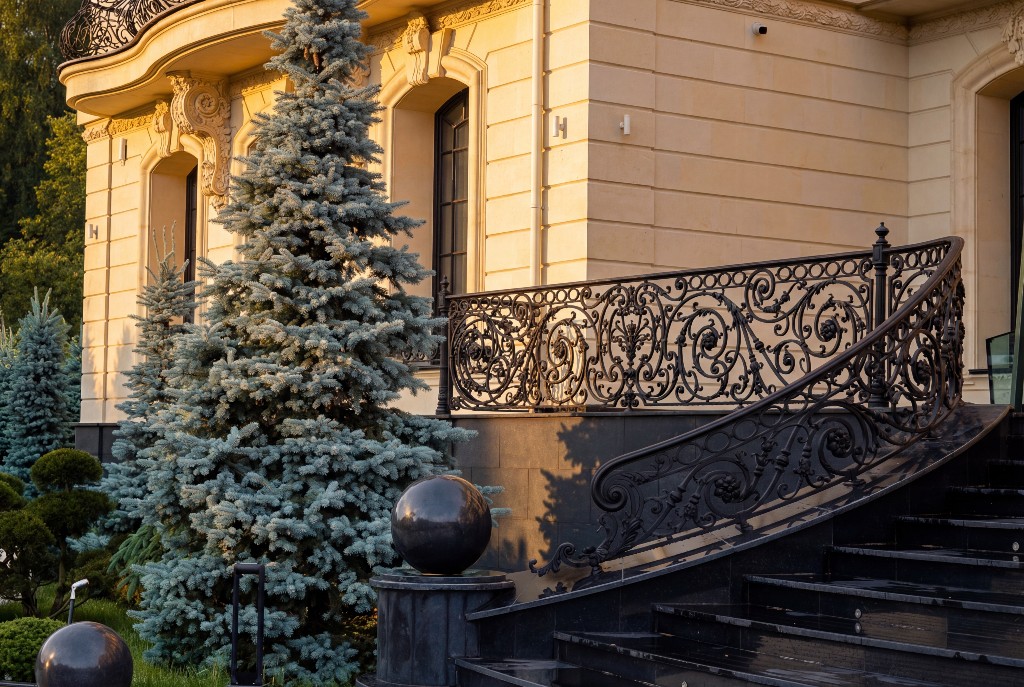 Кованое ограждение лестницы «Идиллия»